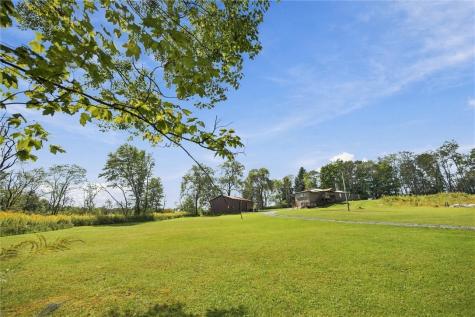 144 Oak Grove Lane Mercer Township PA 16038