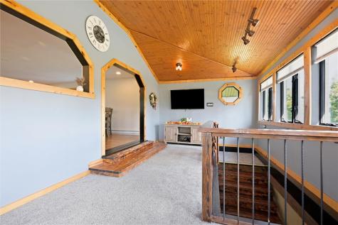 144 Oak Grove Lane Mercer Township PA 16038