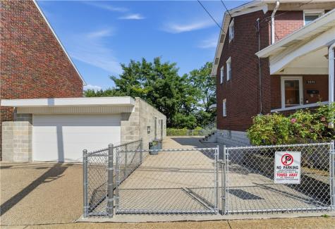 3231 Dobson Street Polish Hill PA 15219