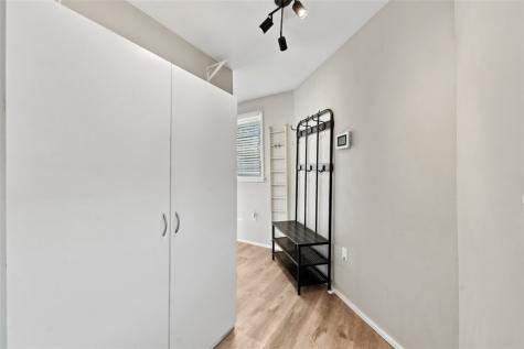 421 N Ohio Street Avalon PA 15202