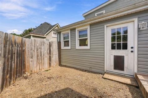 421 N Ohio Street Avalon PA 15202