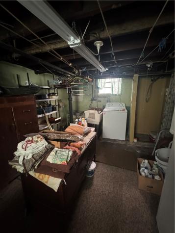 1502 Pennsylvania Avenue West Mifflin PA 15122