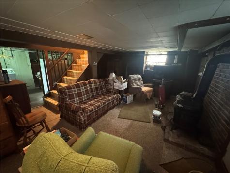 1502 Pennsylvania Avenue West Mifflin PA 15122