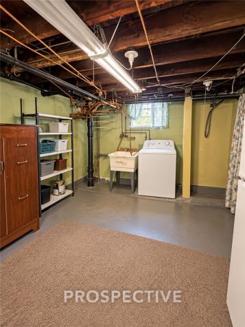 1502 Pennsylvania Avenue West Mifflin PA 15122