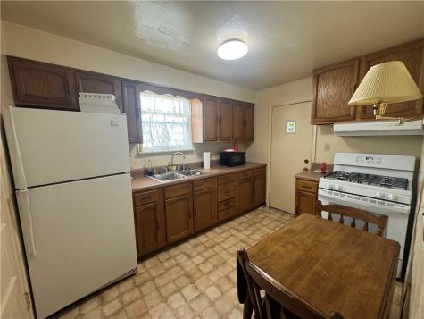 1502 Pennsylvania Avenue West Mifflin PA 15122