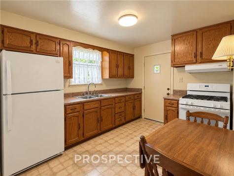 1502 Pennsylvania Avenue West Mifflin PA 15122
