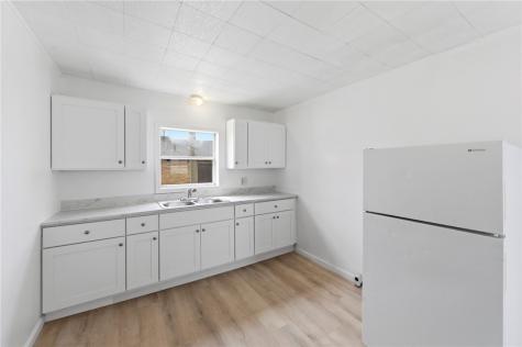 328 Cleveland Street W Kittanning Boro PA 16201
