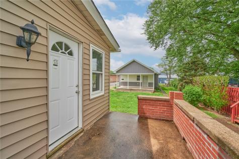 328 Cleveland Street W Kittanning Boro PA 16201