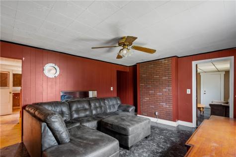 11 Madison Street Cokeburg PA 15324