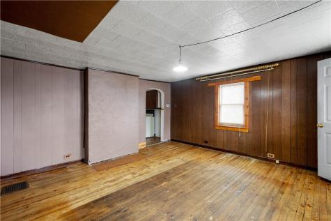 11 Madison Street Cokeburg PA 15324