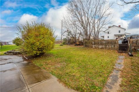 11 Madison Street Cokeburg PA 15324
