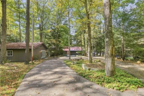 182 South Peninsula Drive Indian Lake Boro PA 15926