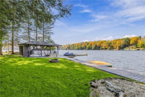 182 South Peninsula Drive Indian Lake Boro PA 15926