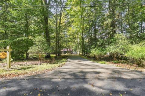 182 South Peninsula Drive Indian Lake Boro PA 15926