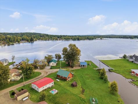 24467 Willow Street Canadohta Lake PA 16438