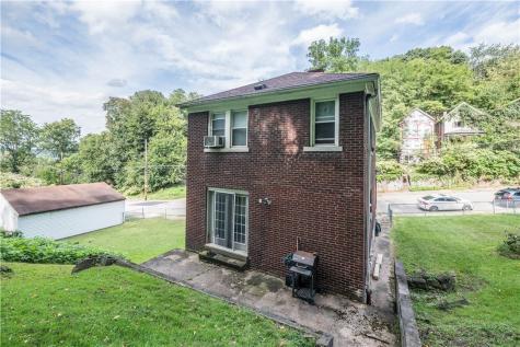 3225 Stafford Street Sheraden PA 15204