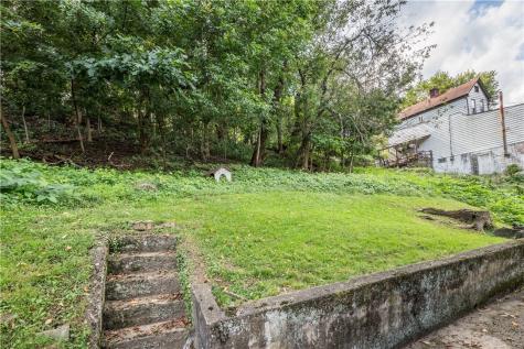 3225 Stafford Street Sheraden PA 15204