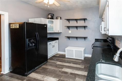 1212 Vine Street Connellsville PA 15425