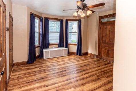 1212 Vine Street Connellsville PA 15425