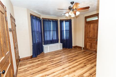 1212 Vine Street Connellsville PA 15425