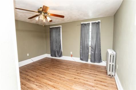 1212 Vine Street Connellsville PA 15425