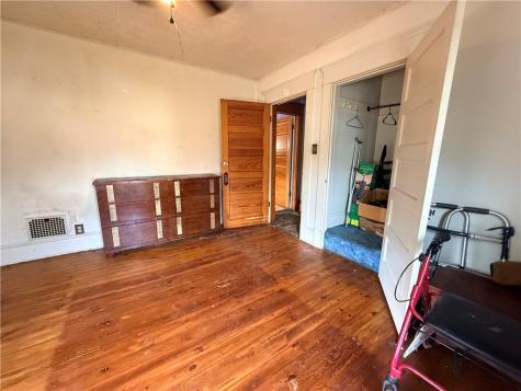 1315 Albert Street New Castle PA 16105