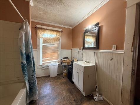 1315 Albert Street New Castle PA 16105