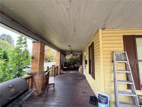1315 Albert Street New Castle PA 16105