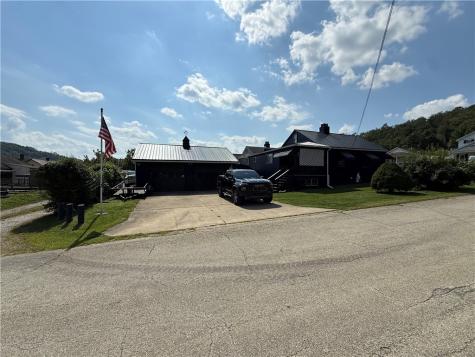 58 Berry Avenue East Bethlehem PA 15322