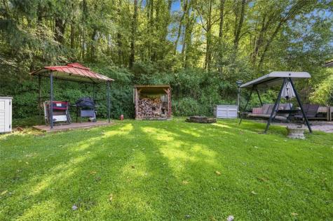 286 Big Knob Road New Sewickley Township PA 15074