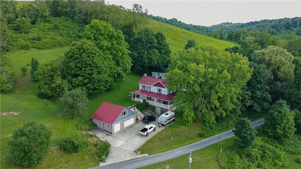 404 Spotted Tail Road West Finley PA 15377