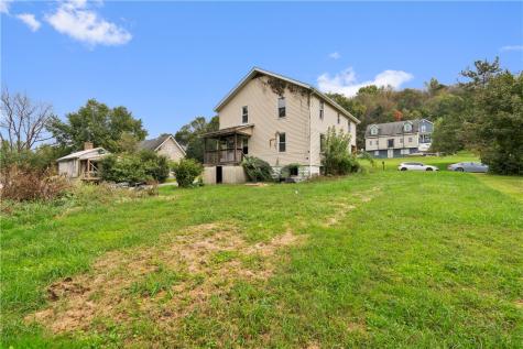 3302 N 31st Avenue Pulaski Township PA 15066