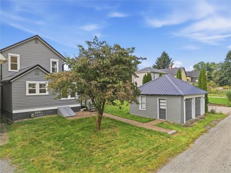 4150 Arnold Avenue Lower Burrell PA 15068