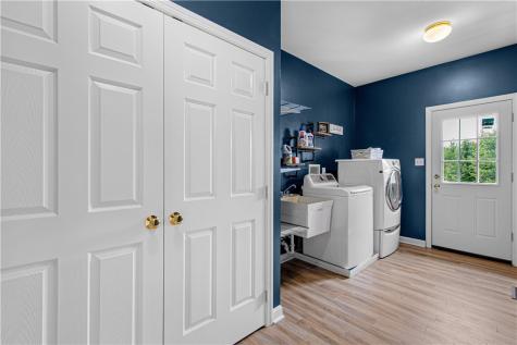 5837 Longview Circle South Fayette PA 15017