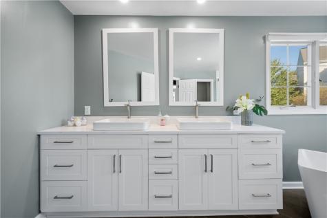 5837 Longview Circle South Fayette PA 15017