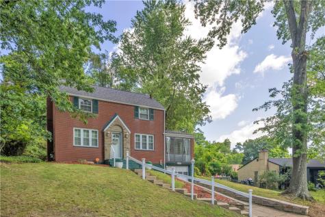 2709 Blackridge Avenue Penn Hills PA 15235