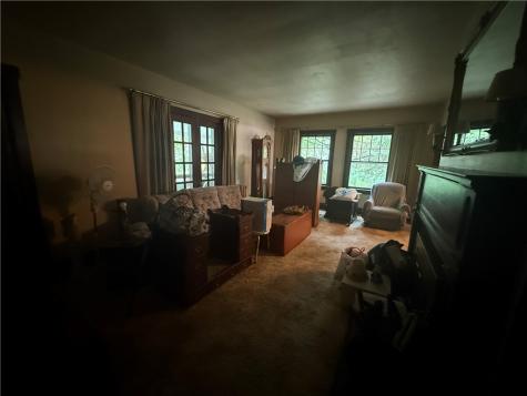1534 Butler Plank Road Shaler PA 15116