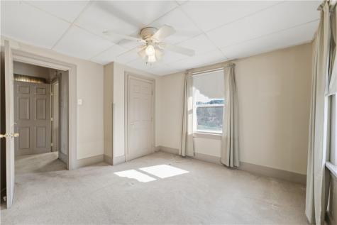 332 Giffin Avenue Canonsburg PA 15317