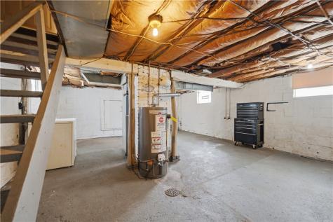 332 Giffin Avenue Canonsburg PA 15317