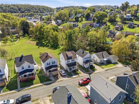 332 Giffin Avenue Canonsburg PA 15317