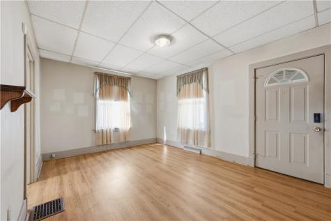 332 Giffin Avenue Canonsburg PA 15317