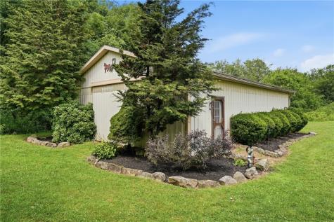 717 Butler Pike Findley Township PA 16137