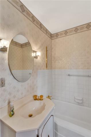 707 Washington Jeannette PA 15644