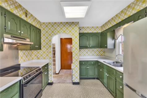 707 Washington Jeannette PA 15644