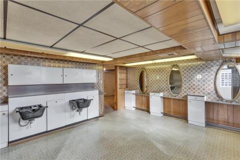 707 Washington Jeannette PA 15644