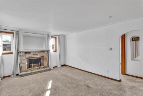 707 Washington Jeannette PA 15644