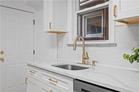 6517 Stanton Highland Park PA 15206