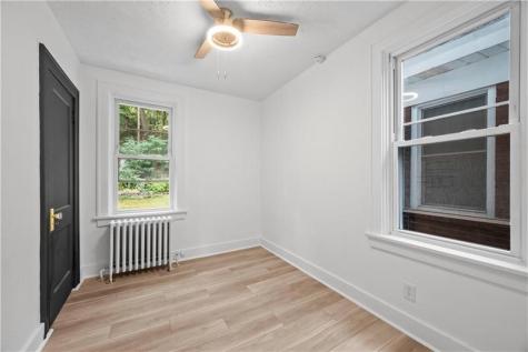 6517 Stanton Highland Park PA 15206