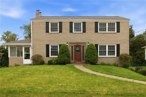 1105 Huston Drive West Mifflin PA 15122