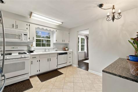 1105 Huston Drive West Mifflin PA 15122